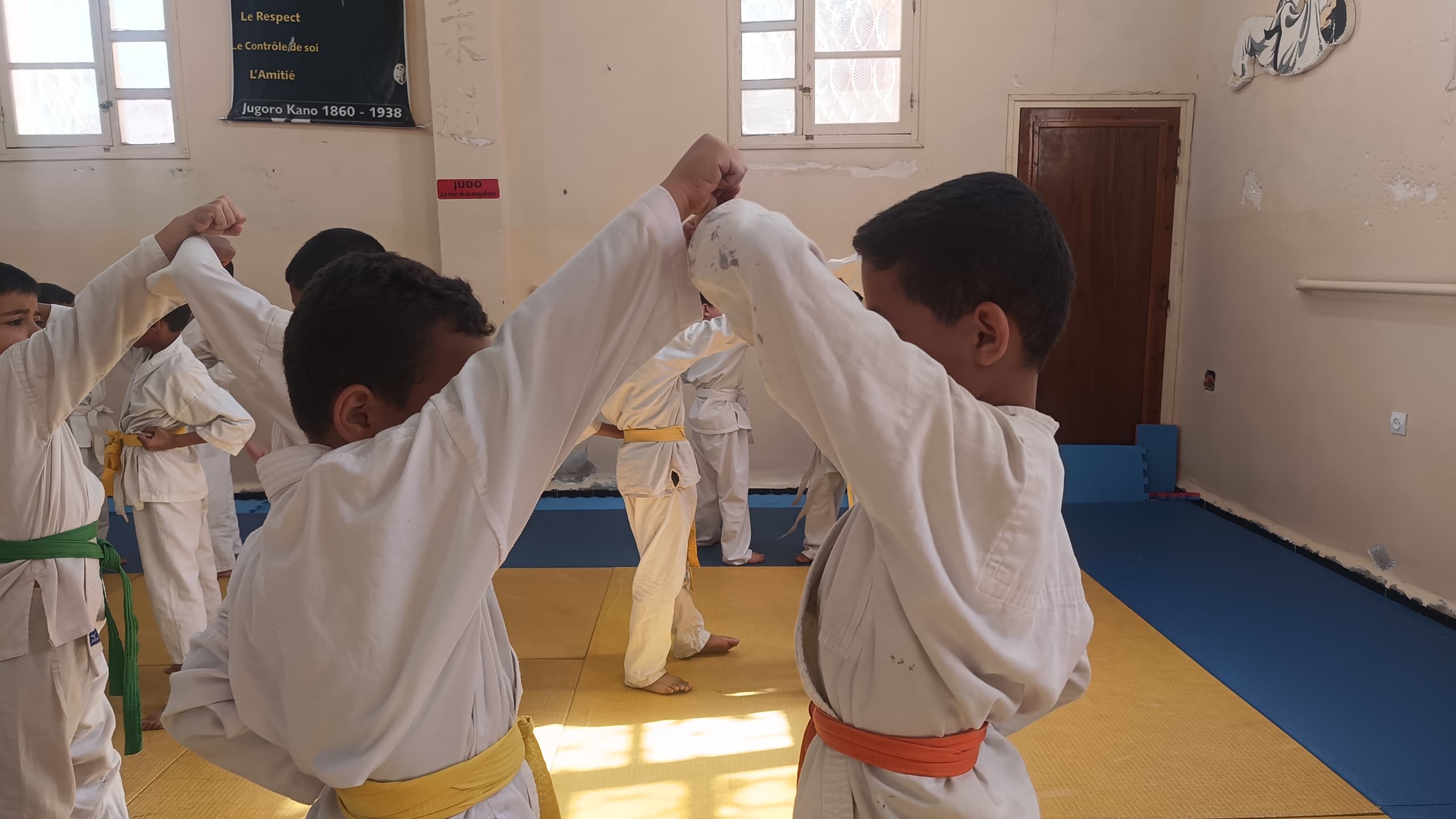 الكاراتيه _ الجيدو _ الكرة الحديدية _ الأيروبيك للنساء