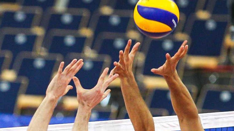 مدرسة كرة الطائرة اناث