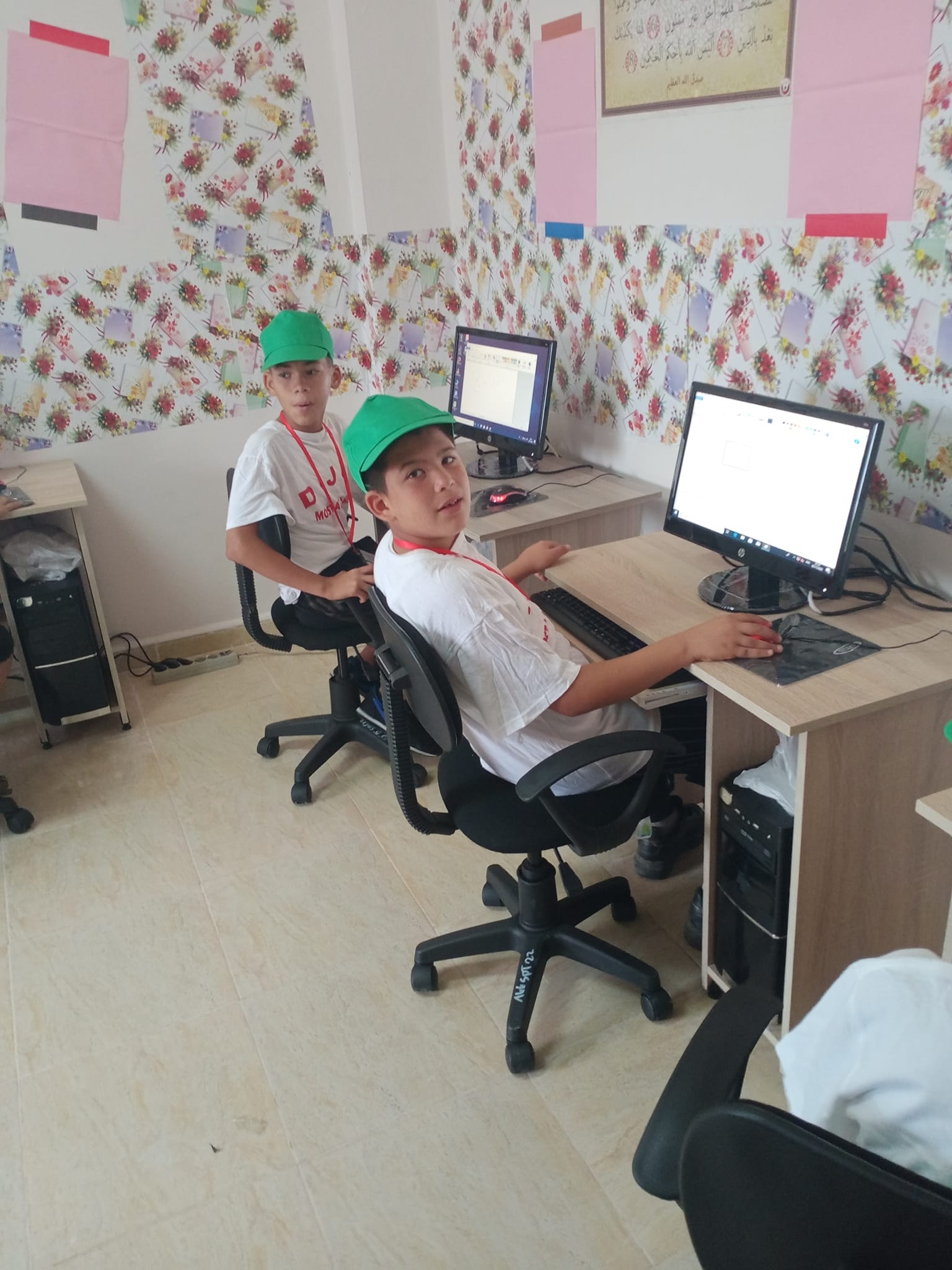 الاعلام الالي