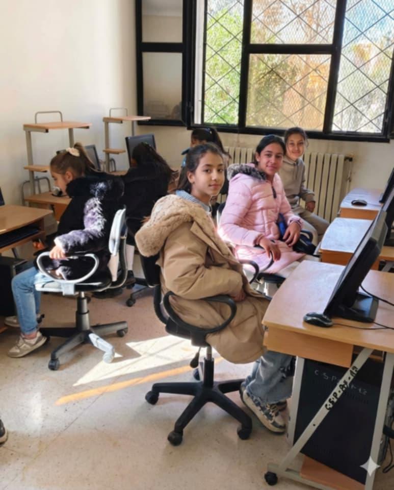 الاعلام الآلي في خدمة الشباب