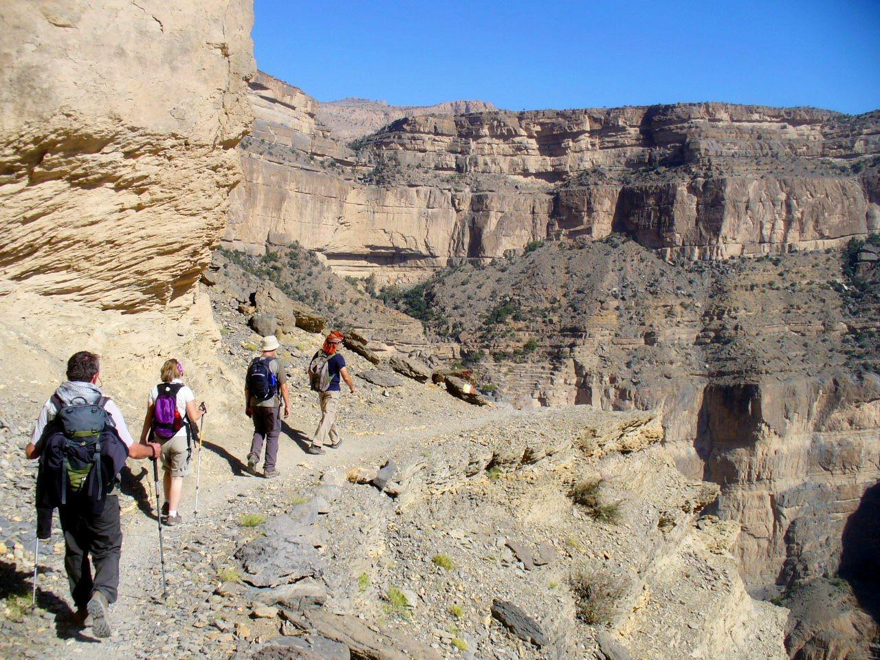 المشي الجبلي