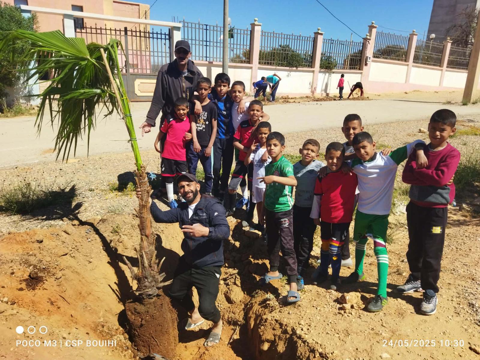 النشاط الاجتماعي التطوعي مبادرات انسانيه لخدمه المجتمع وتعزيز روح التعاون والعطاء